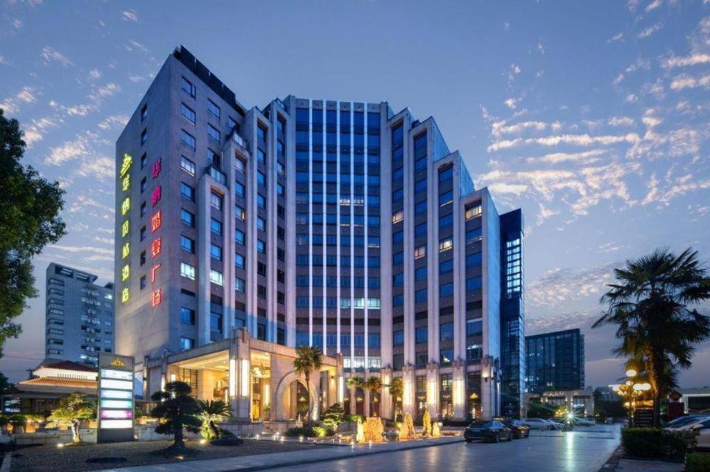 Huana Hotel Minhang Шанхай Екстер'єр фото